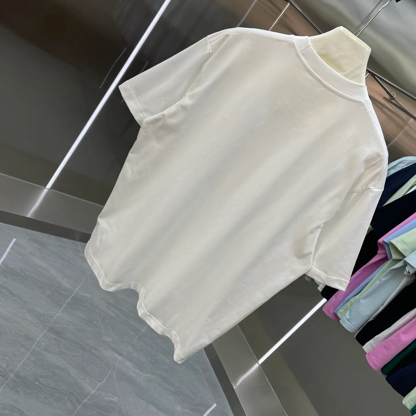 New Arrival Casablanca Casablanca Classic Series printed short-sleeved T-shirt for celebrities. It is made of Xinjiang long-staple cotton ~ grams. The color of the fabric is custom-dyed and will not shrink or fade. It feels comfortable and has a strong texture. A must-have for fashionable men and women, the Classic drop-shoulder wide version is available exclusively in In Stock! Color: White Black Gray Light Green Green Blue (six colors) Size: S M L XL XXL